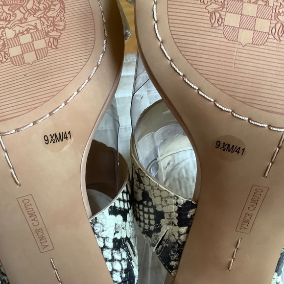Vince Camuto Leather Snake Print Heeled Sandals- Warma  Tan Ivory Snake SZ 9.5 - Picture 13 of 14